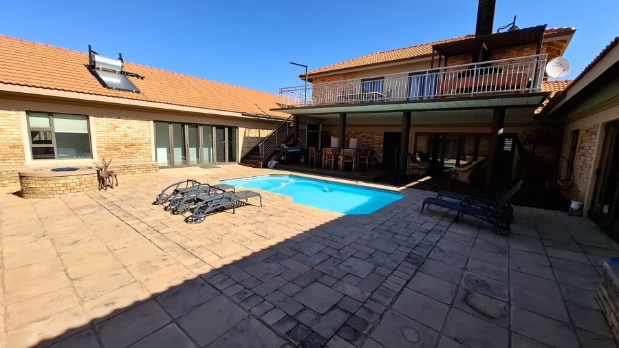 3 Bedroom Property for Sale in Klerksdorp Rural North West